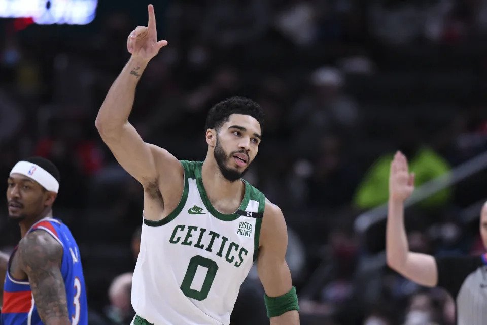 Jayson Tatum Anota 51 Puntos En La Victoria De Los Celtics Sobre Los ...